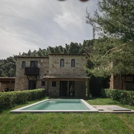 Дом отдыха Stone Made Private Pool 3