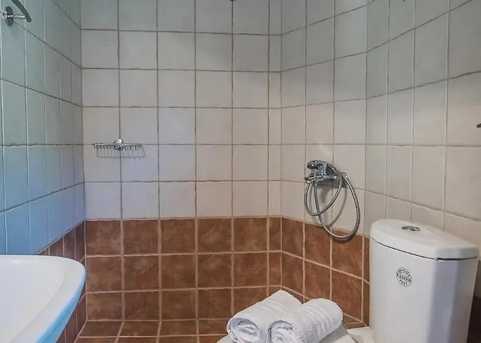 Сasa de vacaciones Stone Made Private Pool Villa 3 Kriopigi