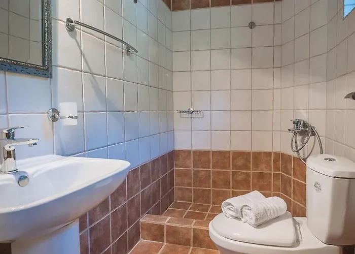 Stone Made Private Pool Villa 3 Kriopigi Сasa de vacaciones