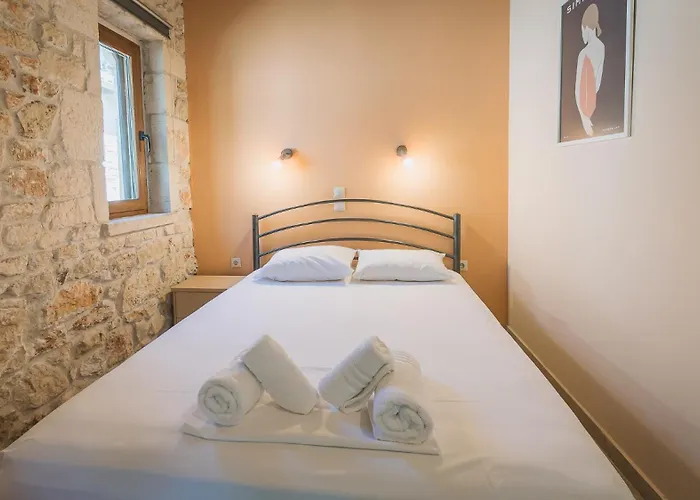 Сasa de vacaciones Stone Made Private Pool Villa 3 Kriopigi