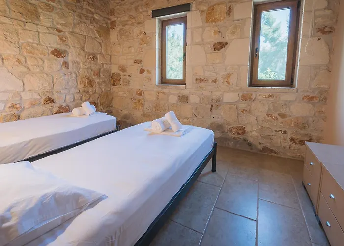 Stone Made Private Pool Villa 3 Kriopigi * Kriopigi