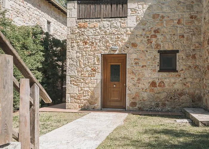 Сasa de vacaciones Stone Made Private Pool Villa 3 Kriopigi