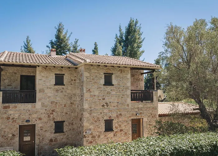 Сasa de vacaciones Stone Made Private Pool Villa 3 Kriopigi