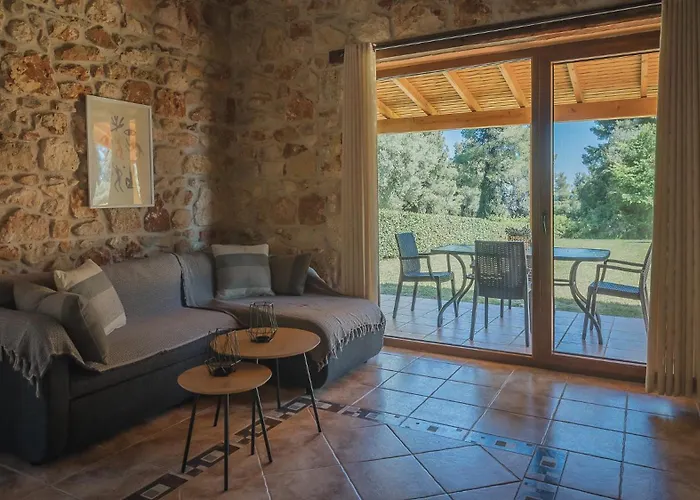 Stone Made Private Pool Villa 3 Kriopigi *